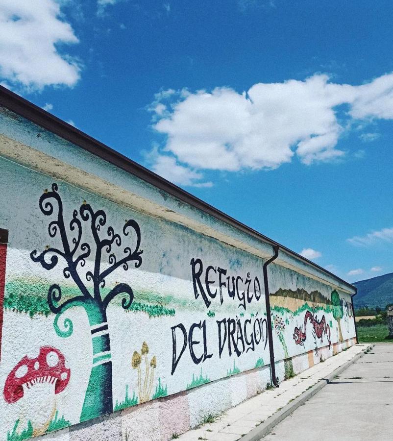 El Refugio del Dragón Albergue Arcones Exterior foto